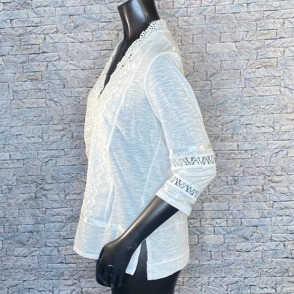 H Hannah Pull Over Blouse - Picture 4 of 6